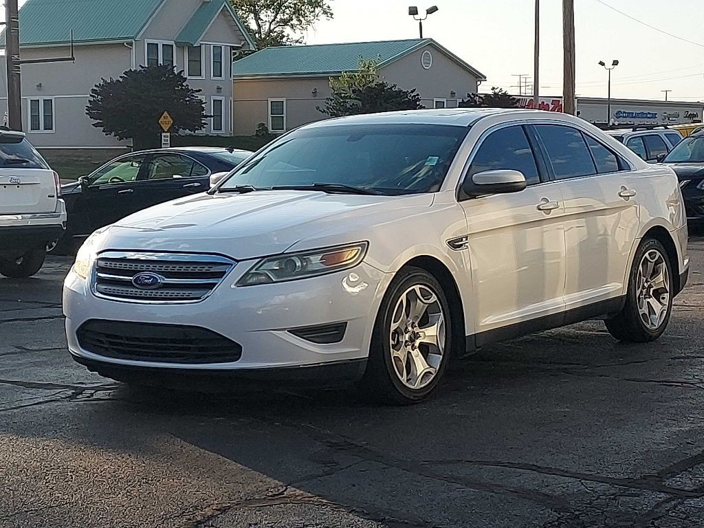 2012 Ford Taurus Image 2