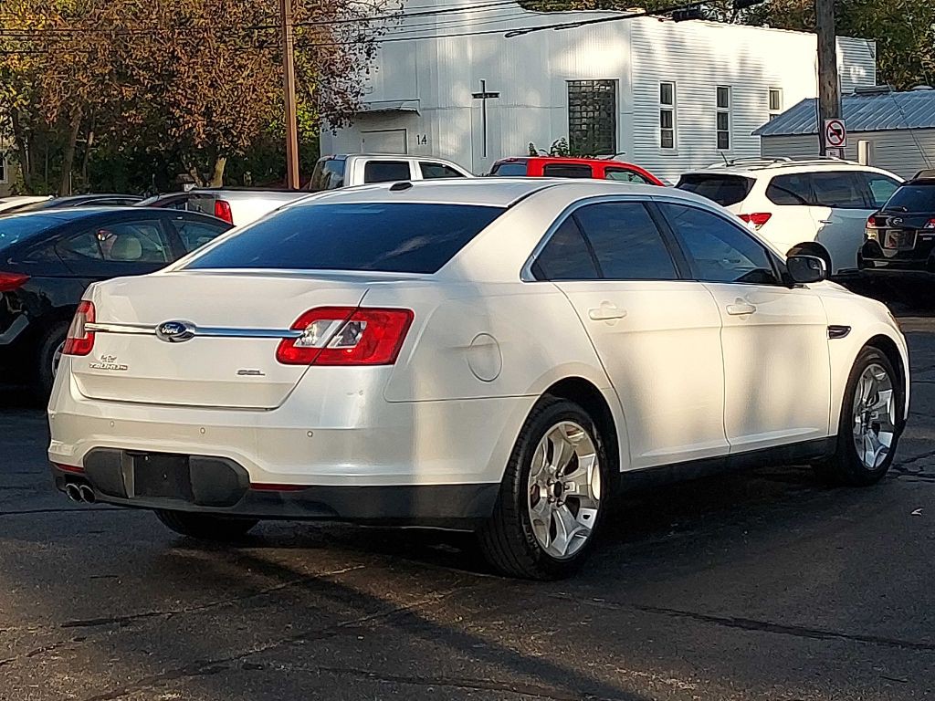 2012 Ford Taurus Image 3