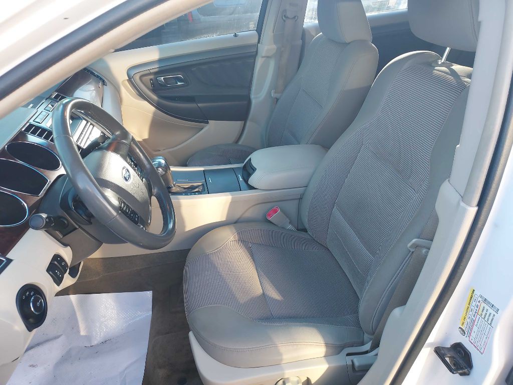 2012 Ford Taurus Image 9