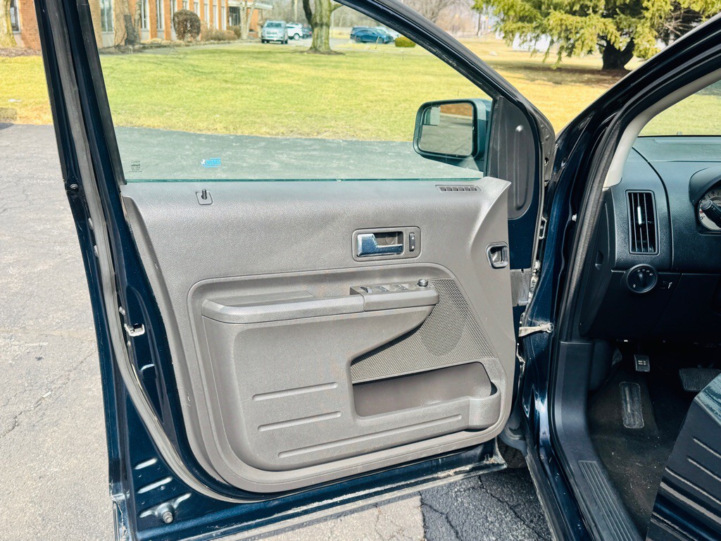 2010 Ford Edge Image 27