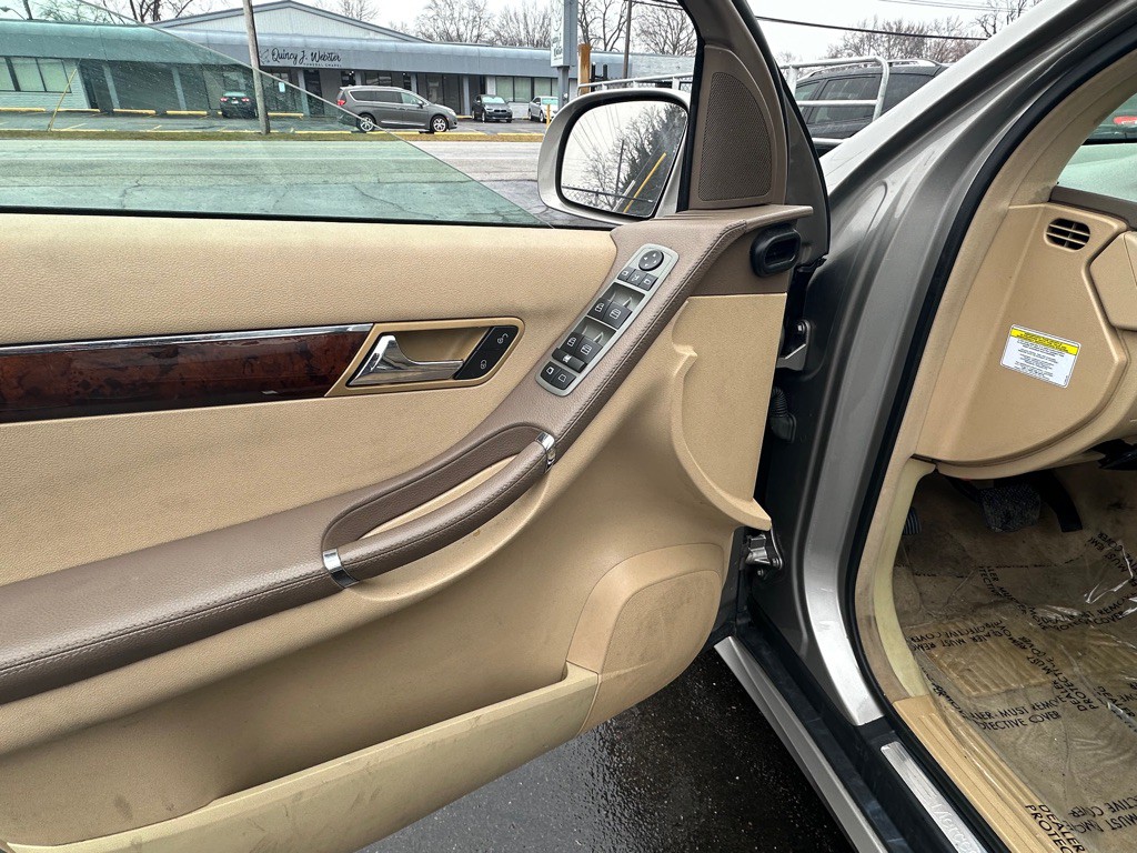 2007 Mercedes-Benz R-Class Image 21