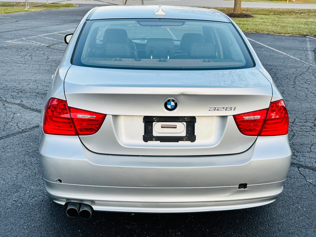 2009 BMW 3 Series Image 4