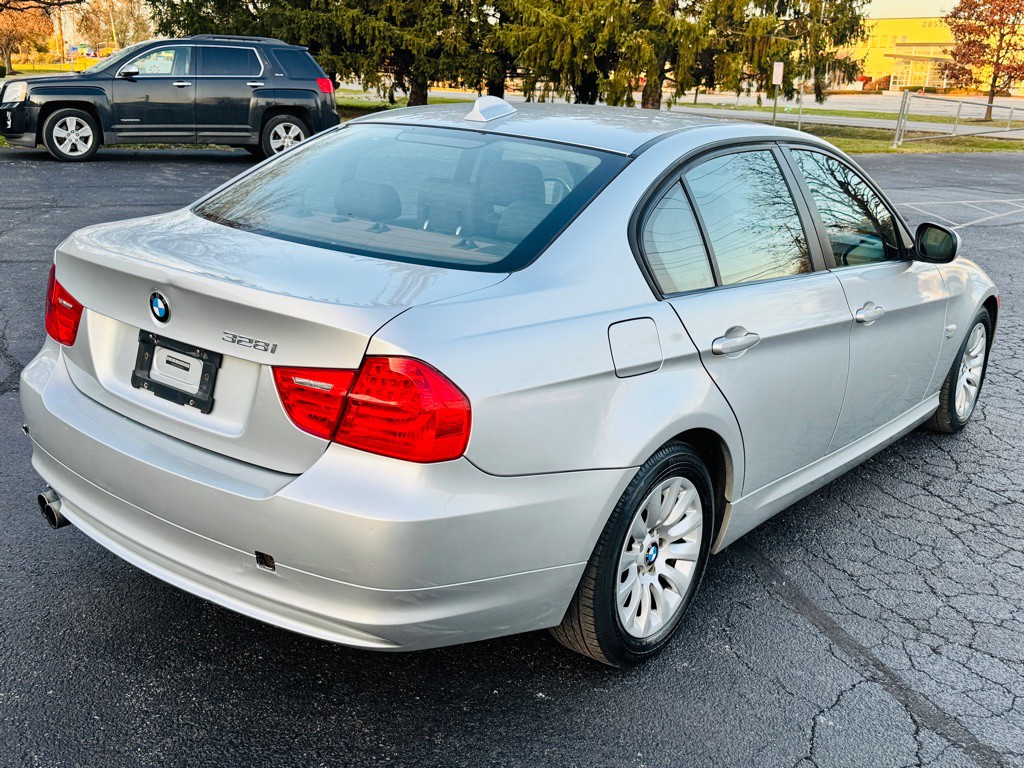 2009 BMW 3 Series Image 5