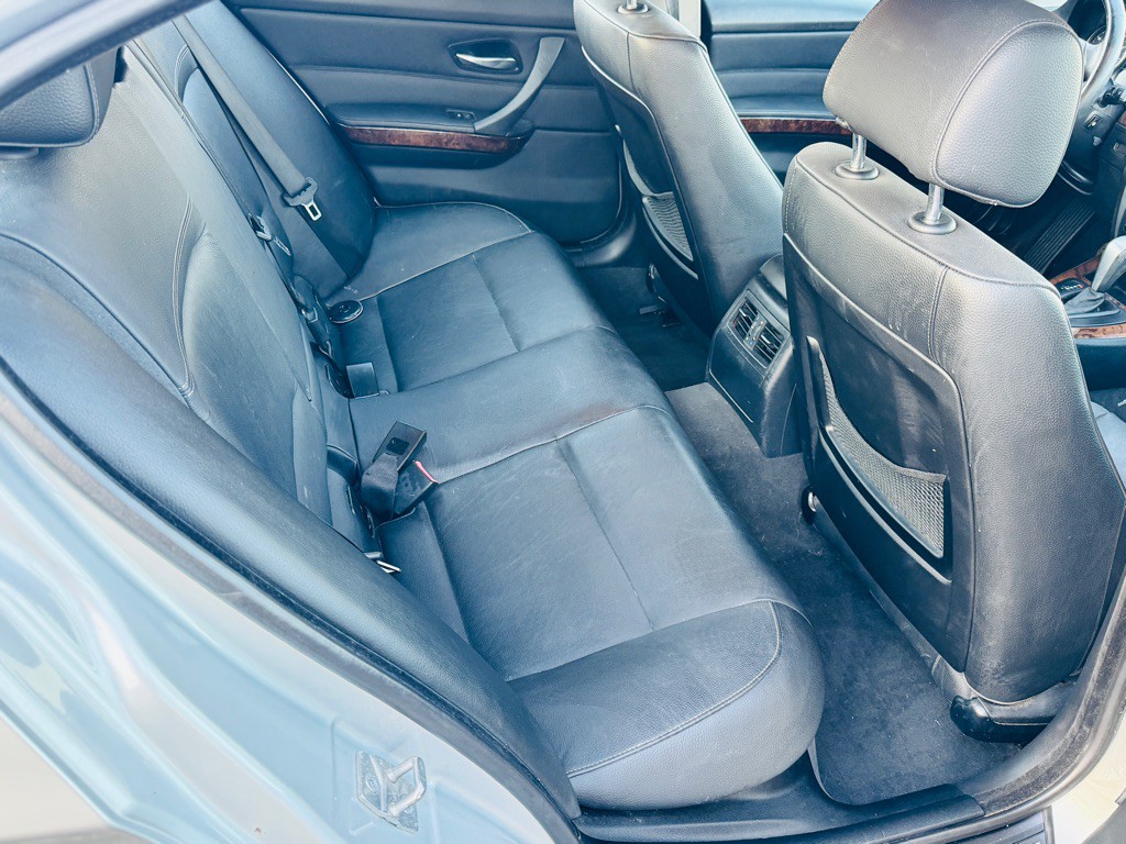 2009 BMW 3 Series Image 13