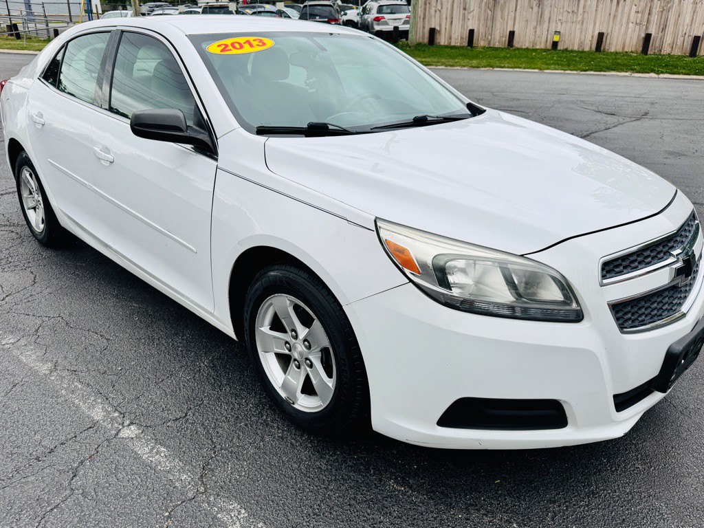 2013 Chevrolet Malibu Image 7