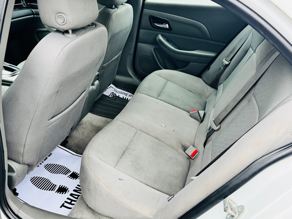 2013 Chevrolet Malibu Image 11
