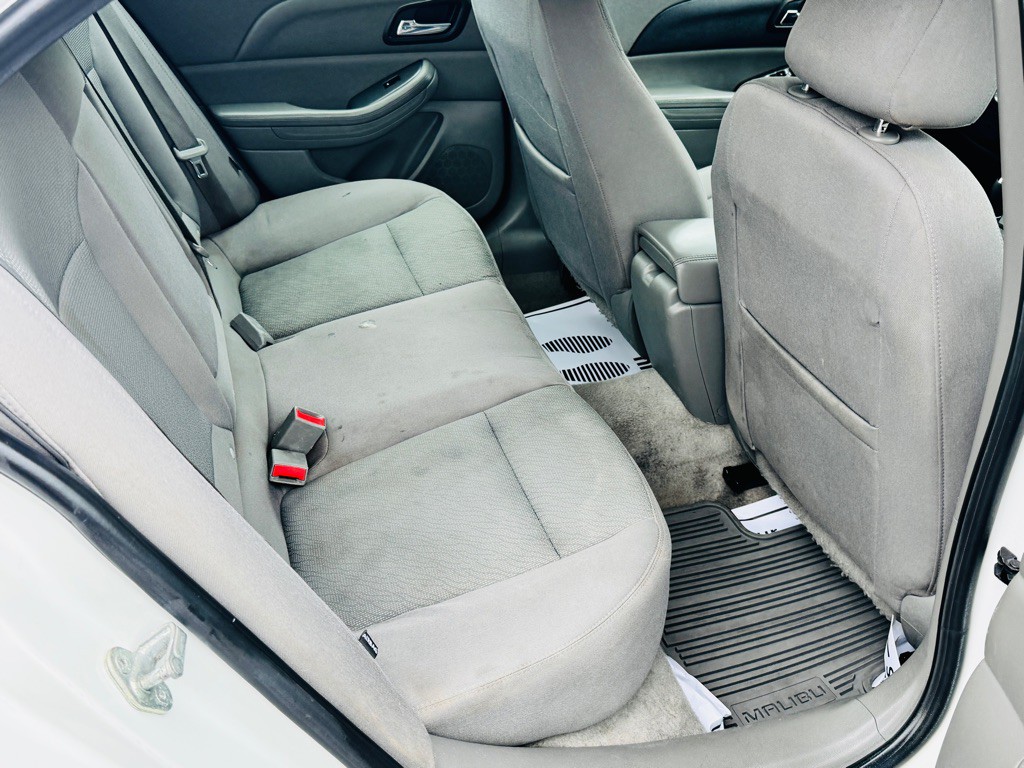2013 Chevrolet Malibu Image 13
