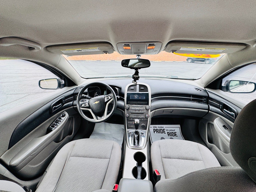2013 Chevrolet Malibu Image 15