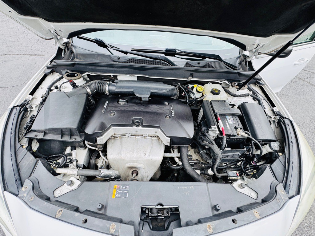 2013 Chevrolet Malibu Image 17