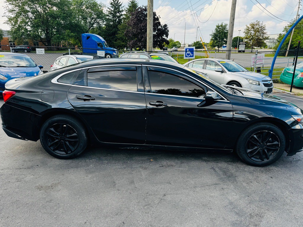 2016 Chevrolet Malibu Image 6