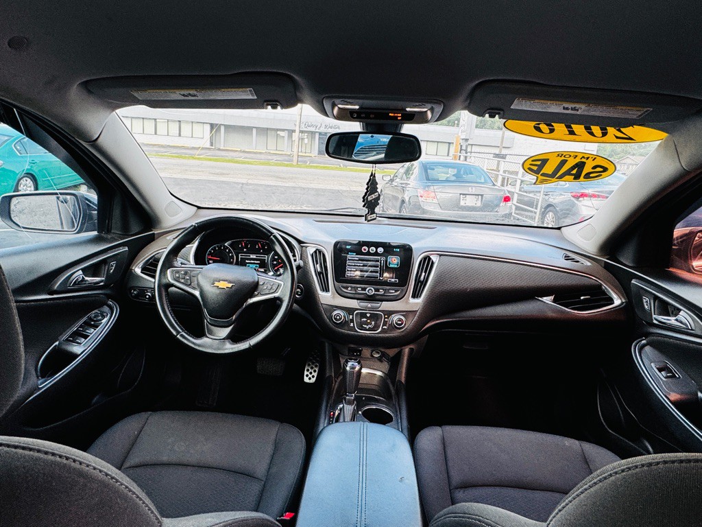 2016 Chevrolet Malibu Image 14