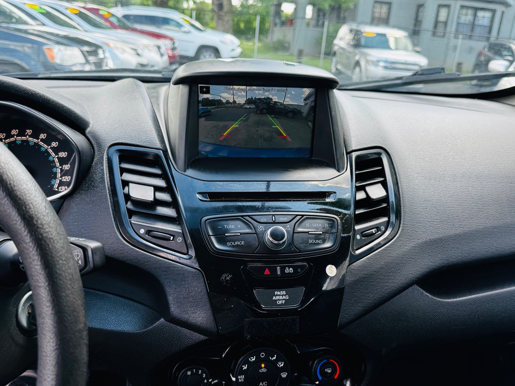 2019 Ford Fiesta Image 18