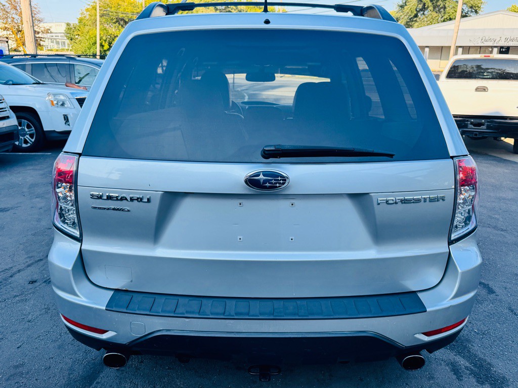 2011 Subaru Forester Image 4