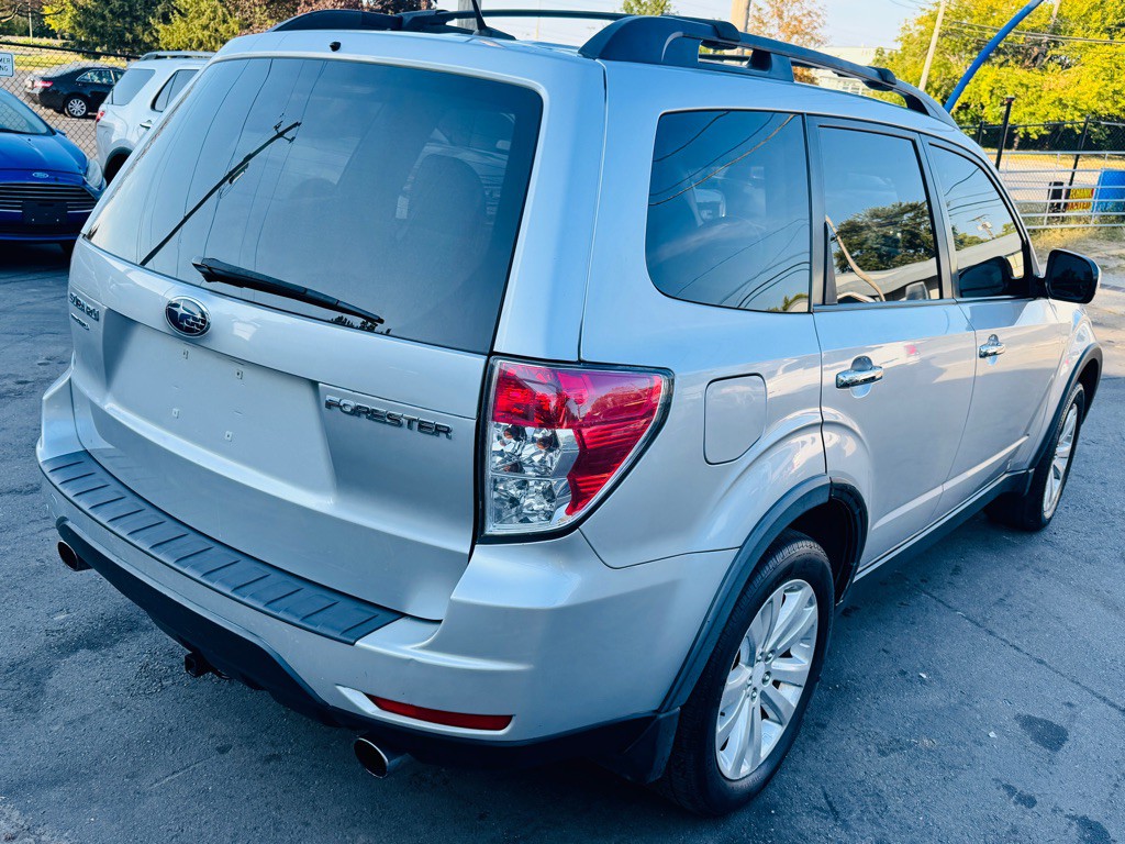 2011 Subaru Forester Image 5