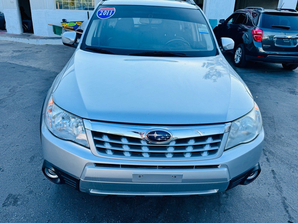 2011 Subaru Forester Image 8