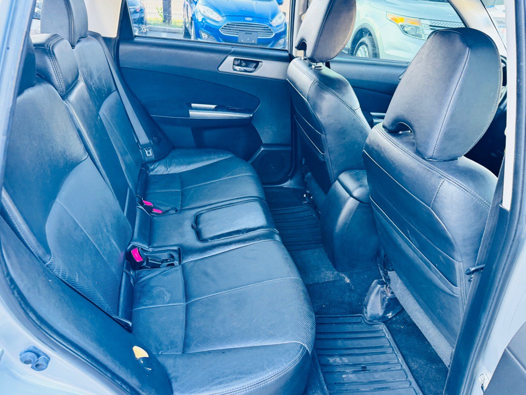 2011 Subaru Forester Image 13