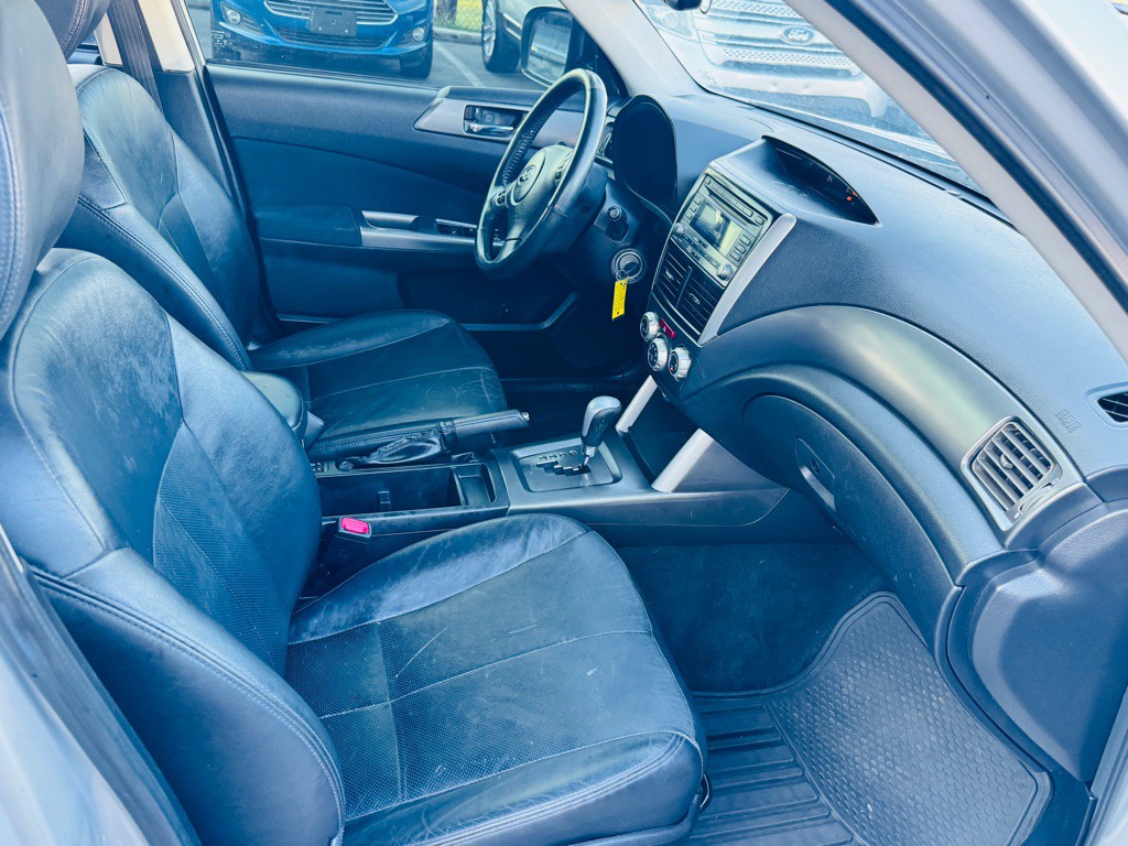 2011 Subaru Forester Image 14