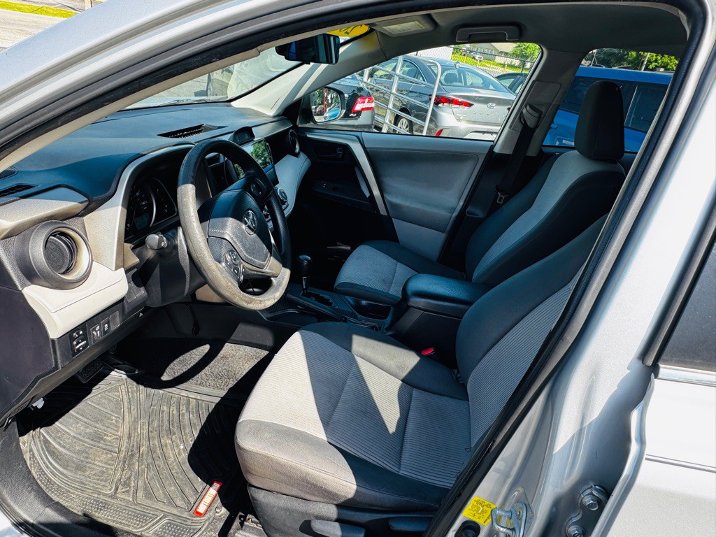 2013 Toyota Rav4 Image 10