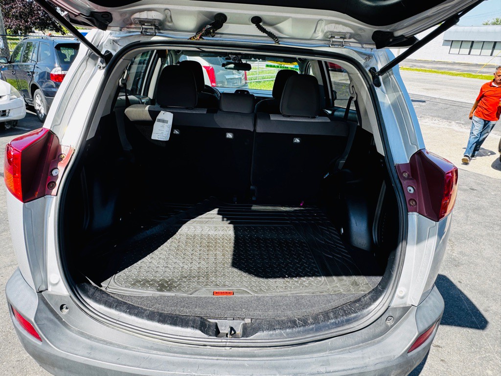 2013 Toyota Rav4 Image 12