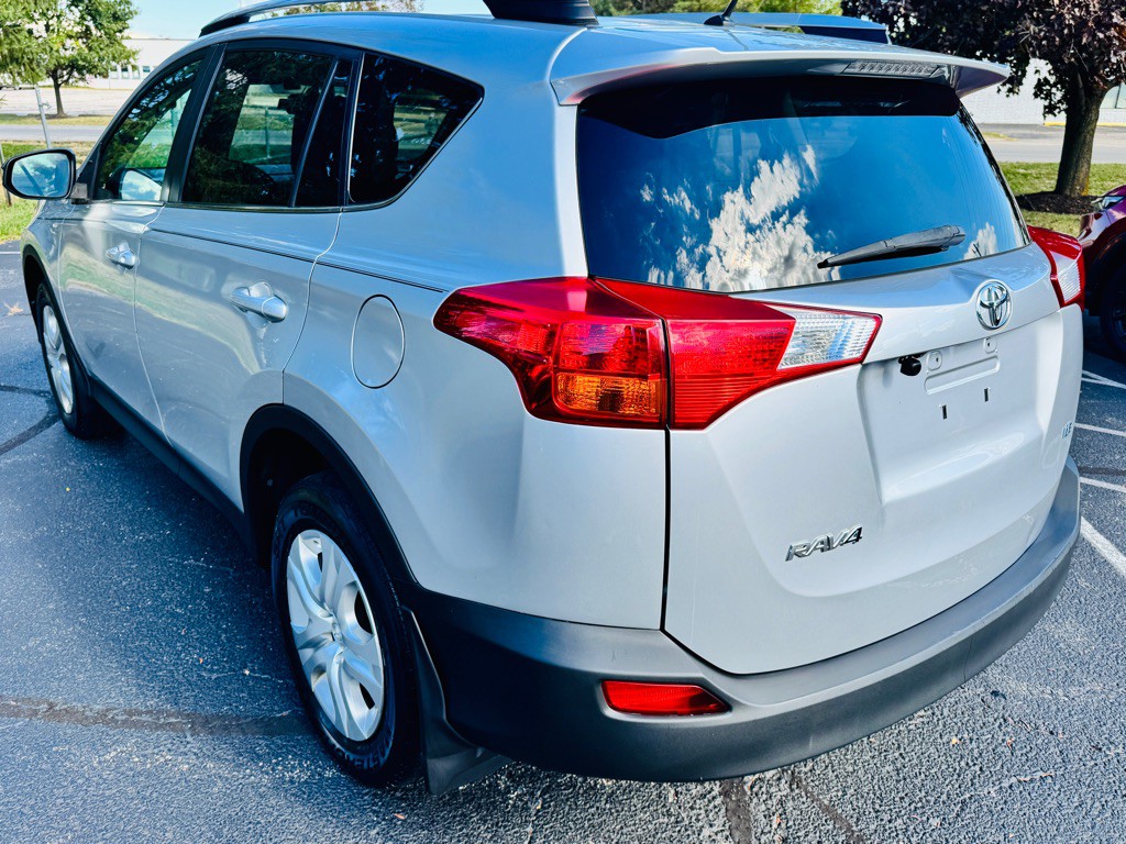 2013 Toyota Rav4 Image 23