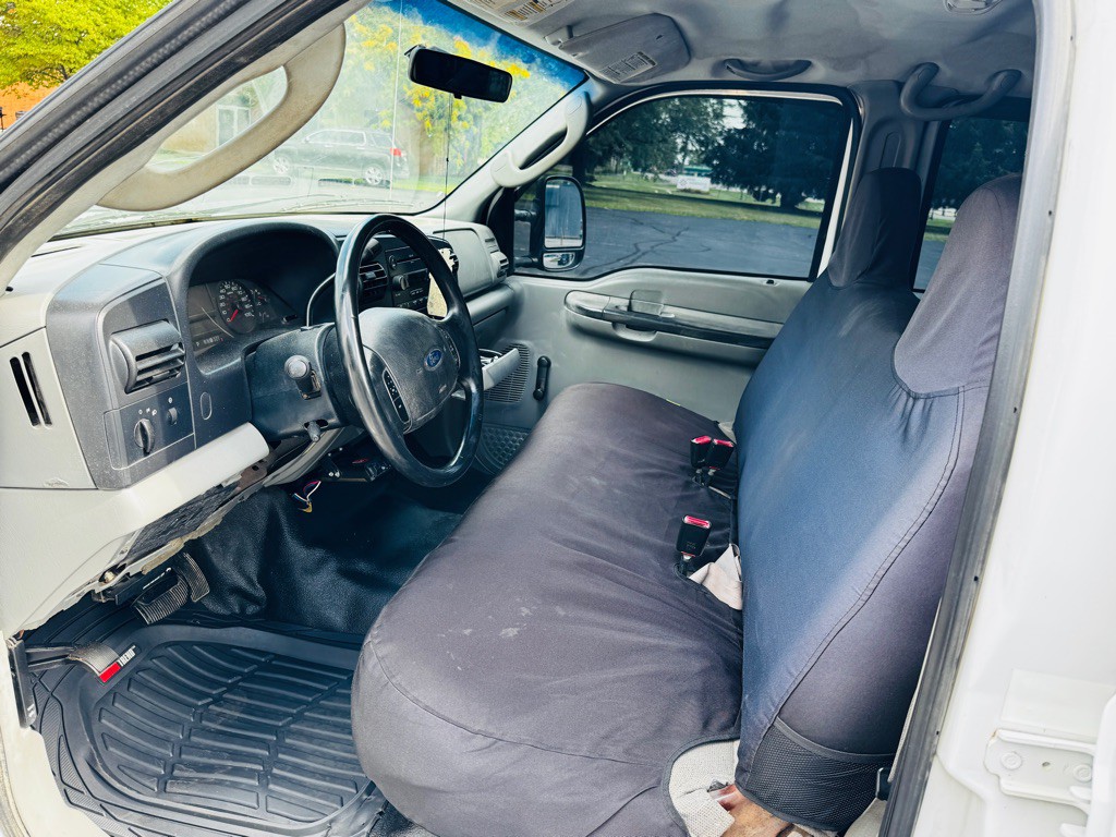 2005 Ford F-250 Image 10