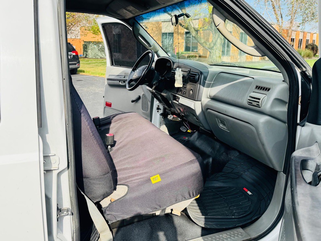 2005 Ford F-250 Image 11