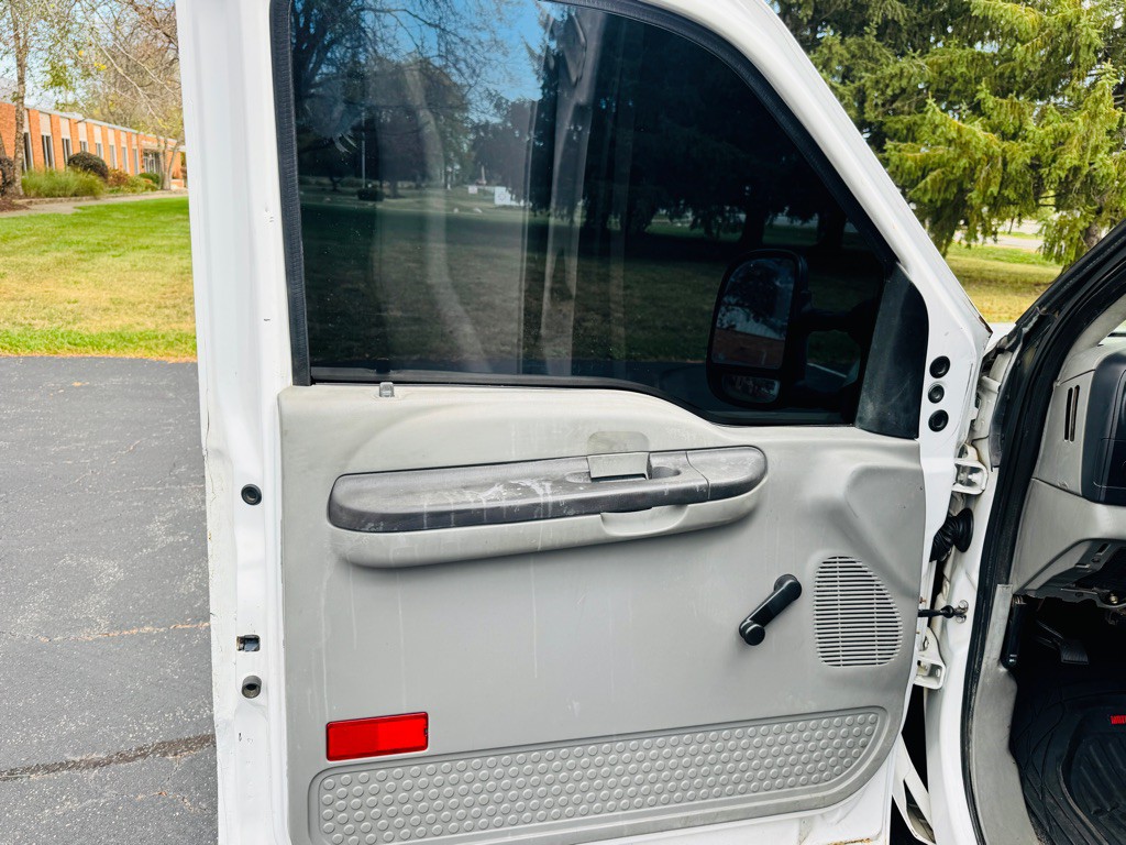 2005 Ford F-250 Image 23