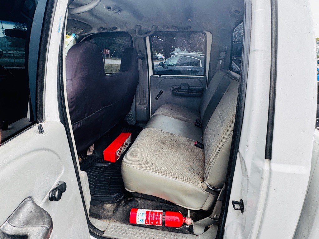 2005 Ford F-250 Image 25