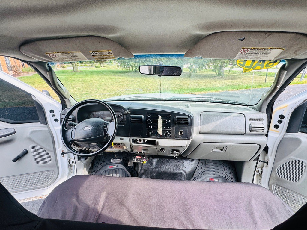 2005 Ford F-250 Image 28