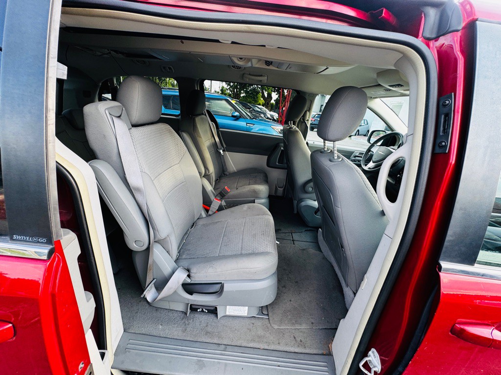 2008 Chrysler Town & Country Image 23
