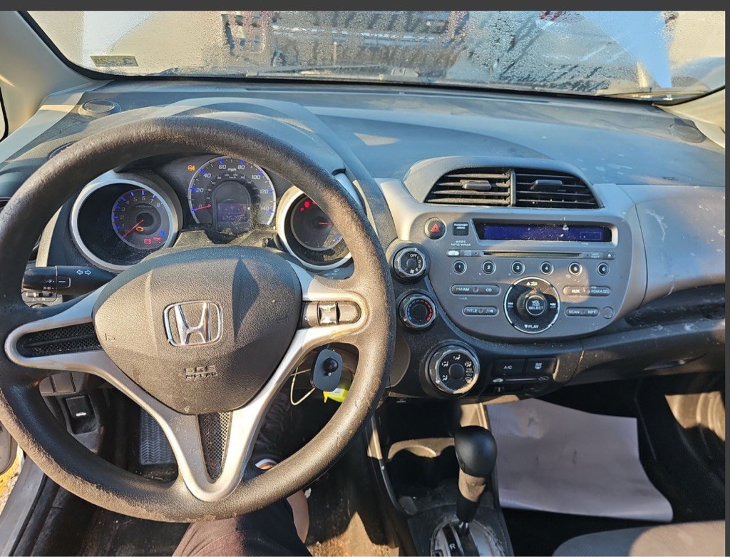 2013 Honda Fit Image 5