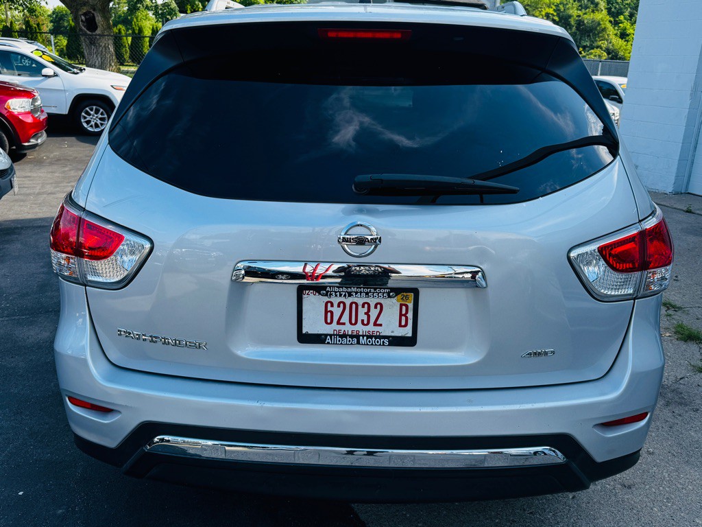 2016 Nissan Pathfinder Image 5