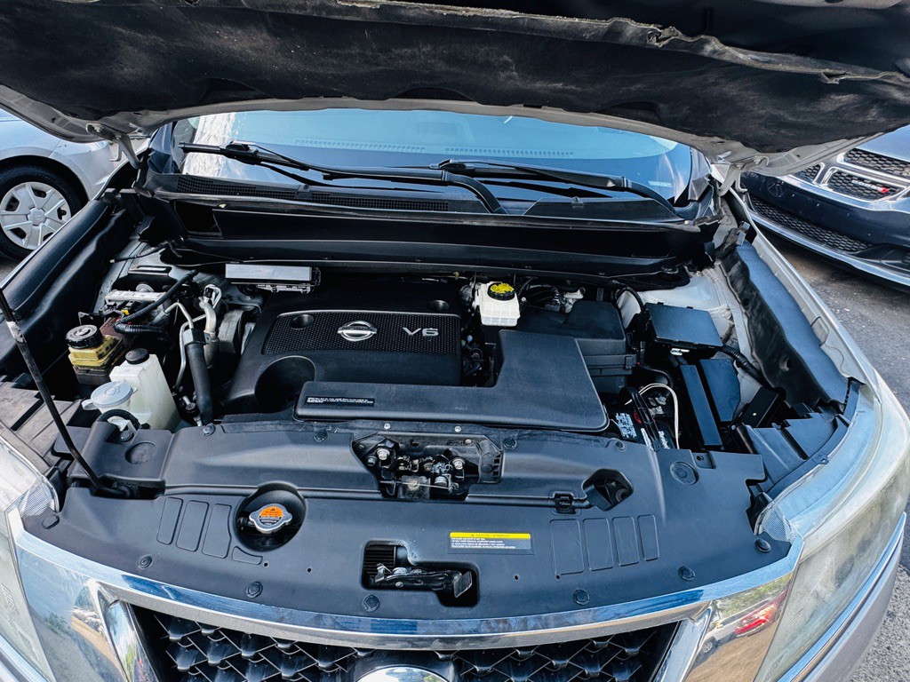 2016 Nissan Pathfinder Image 17