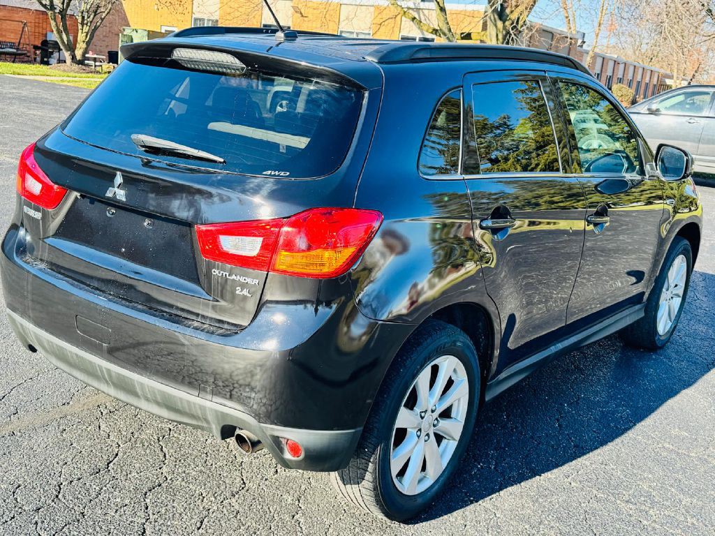 2015 Mitsubishi Outlander Image 5