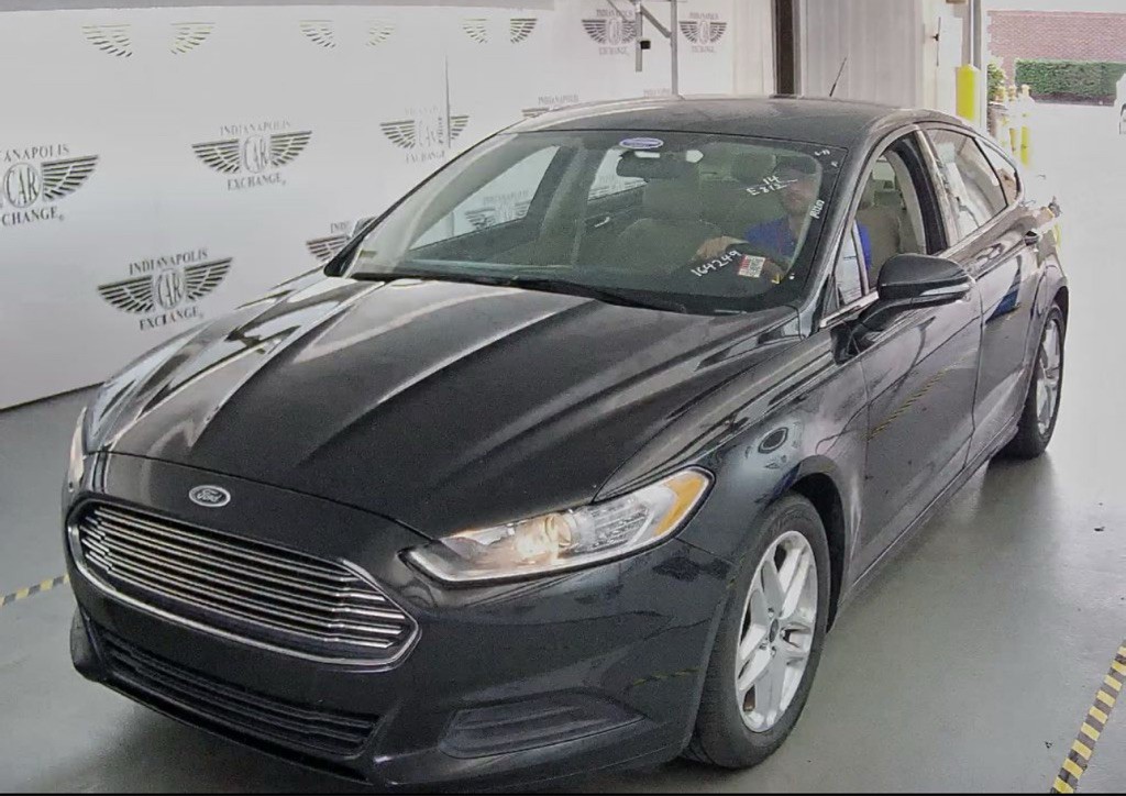 2014 Ford Fusion Image 1