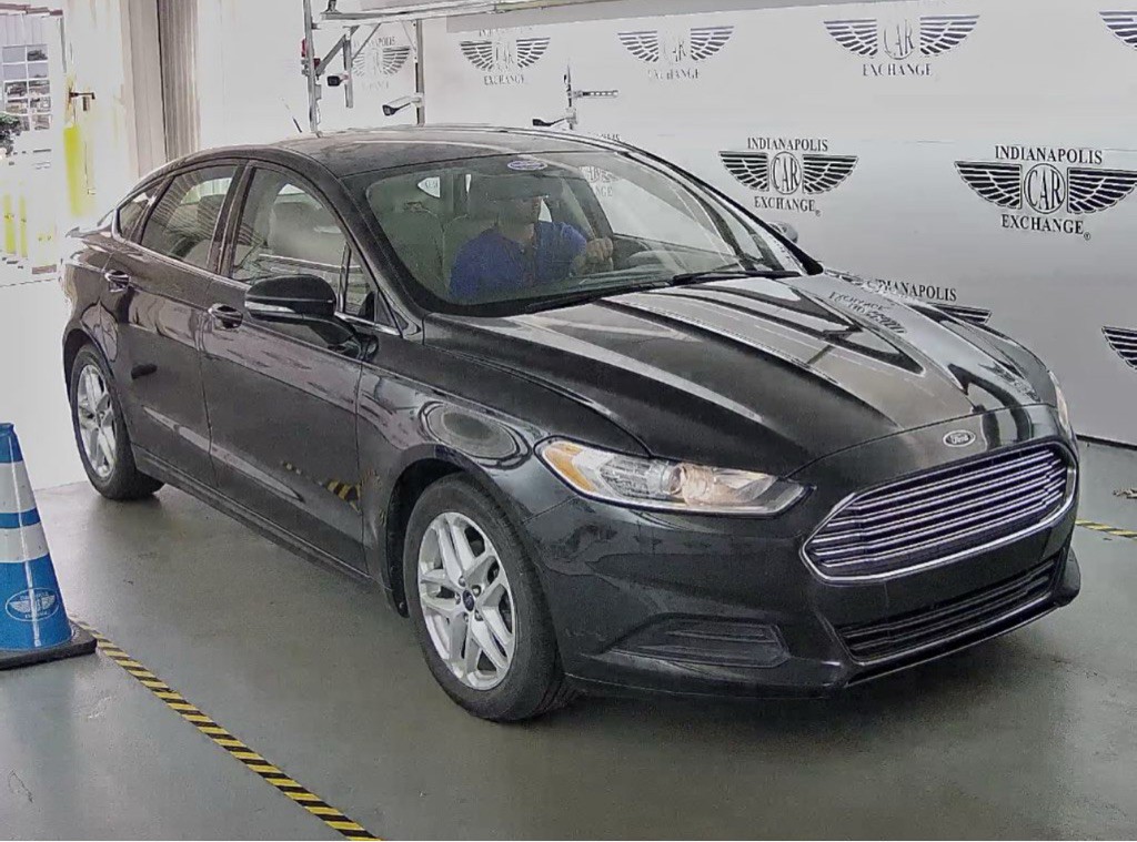 2014 Ford Fusion Image 2