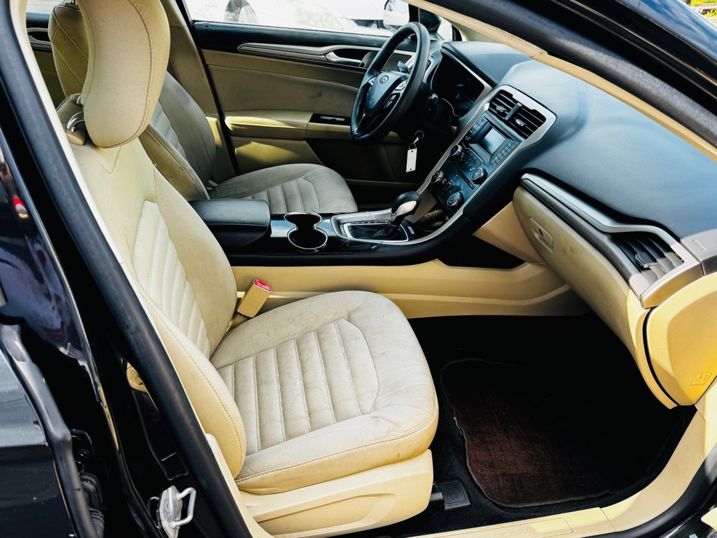 2014 Ford Fusion Image 21