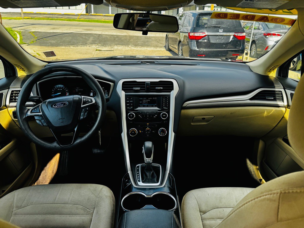 2014 Ford Fusion Image 22