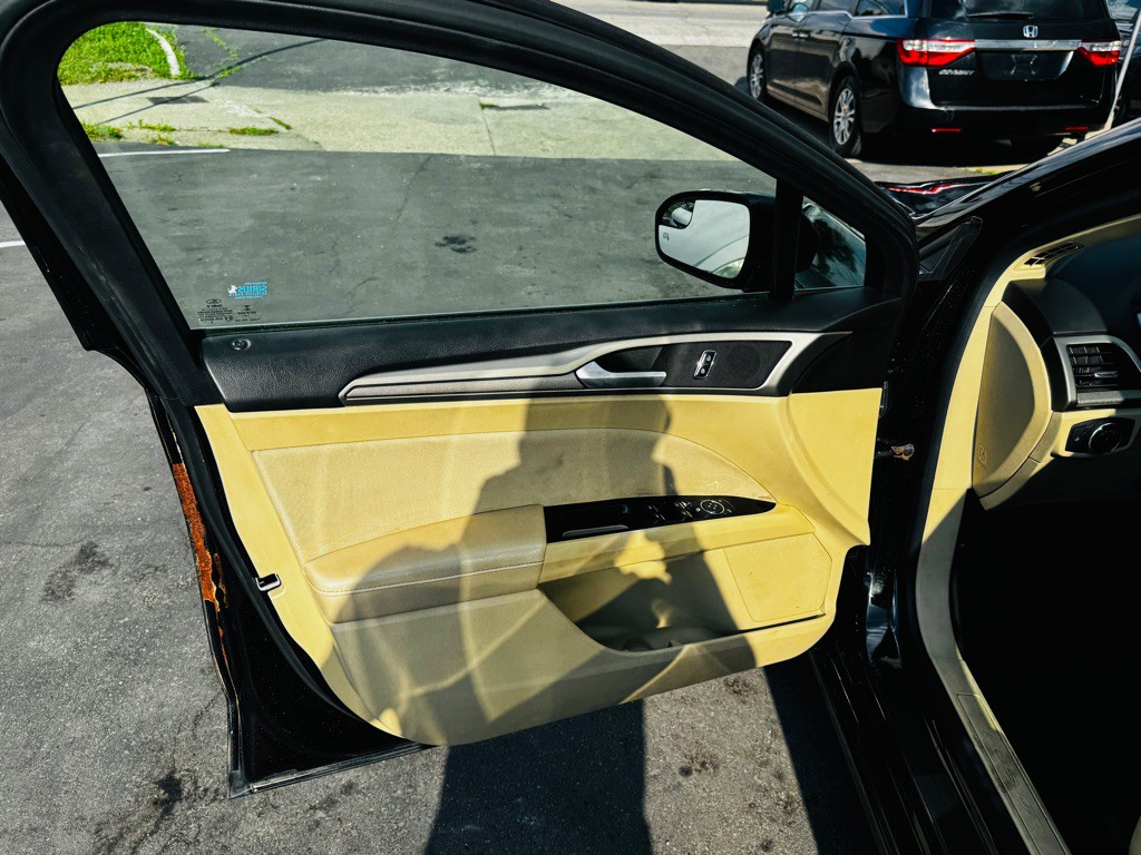 2014 Ford Fusion Image 10