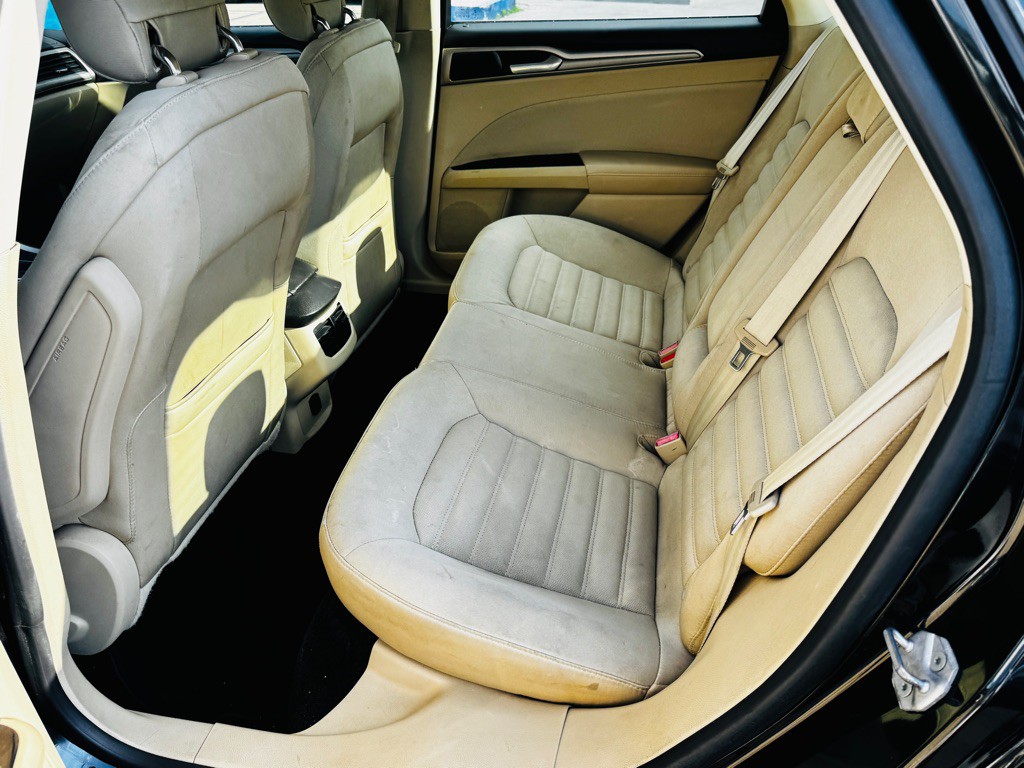 2014 Ford Fusion Image 12