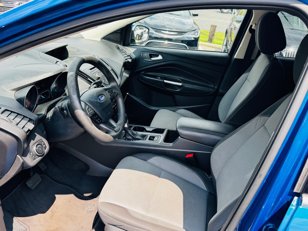 2017 Ford Escape Image 10