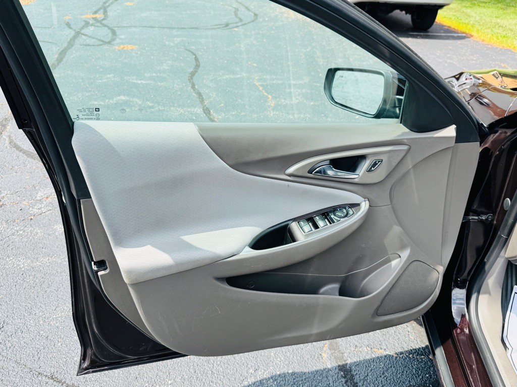 2020 Chevrolet Malibu Image 35