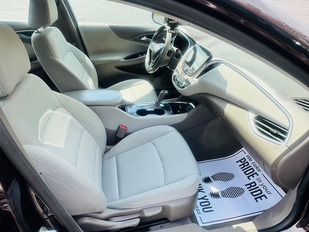 2020 Chevrolet Malibu Image 40