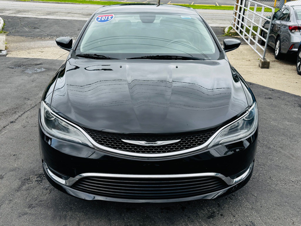 2015 Chrysler 200 Image 11