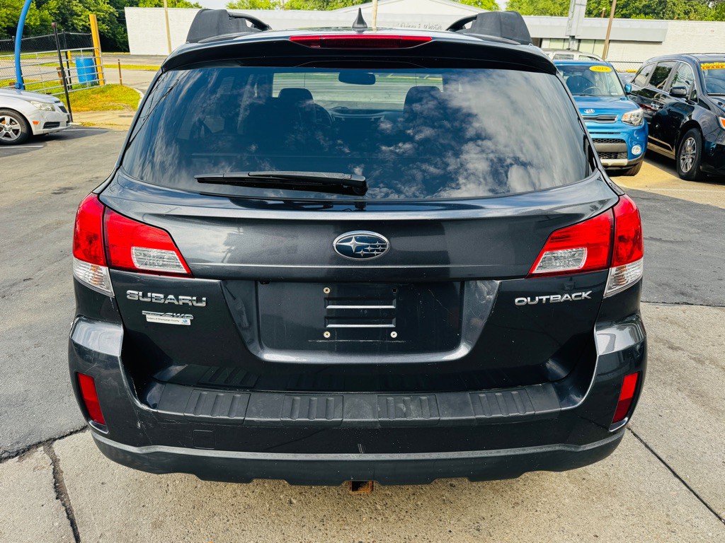2012 Subaru Outback Image 4