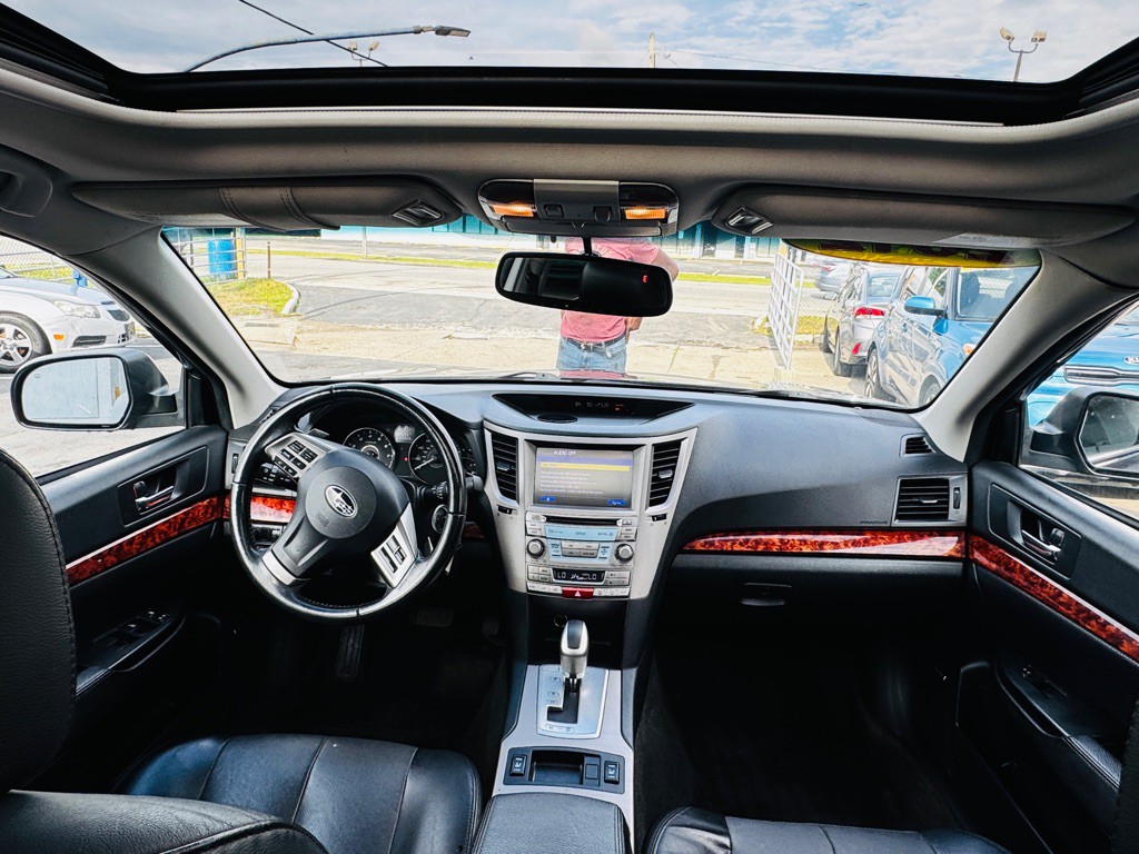 2012 Subaru Outback Image 15