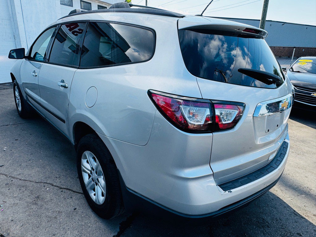 2013 Chevrolet Traverse Image 5