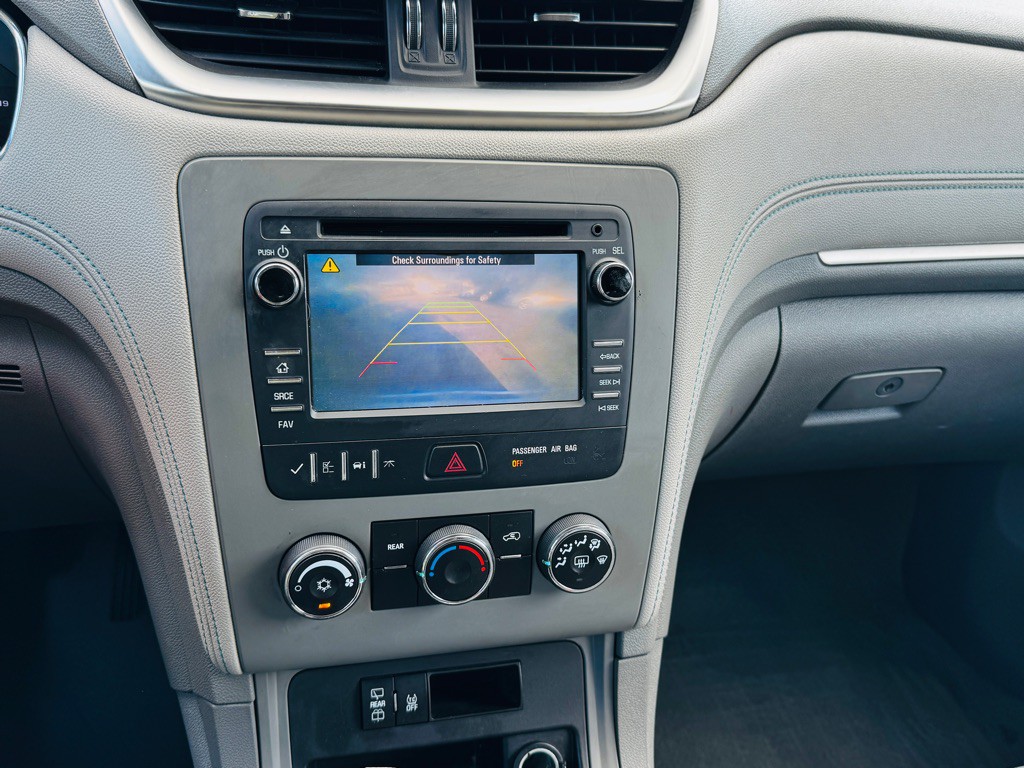 2013 Chevrolet Traverse Image 22