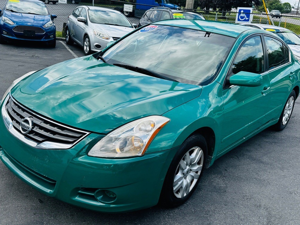 2011 Nissan Altima Image 1