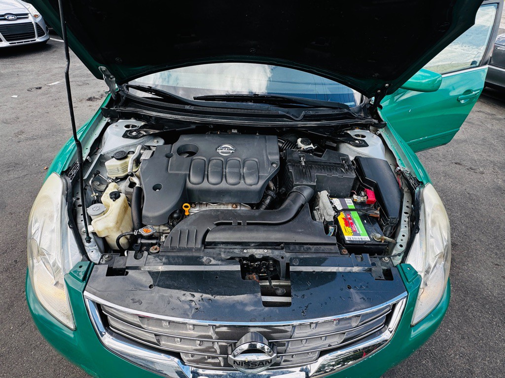2011 Nissan Altima Image 16